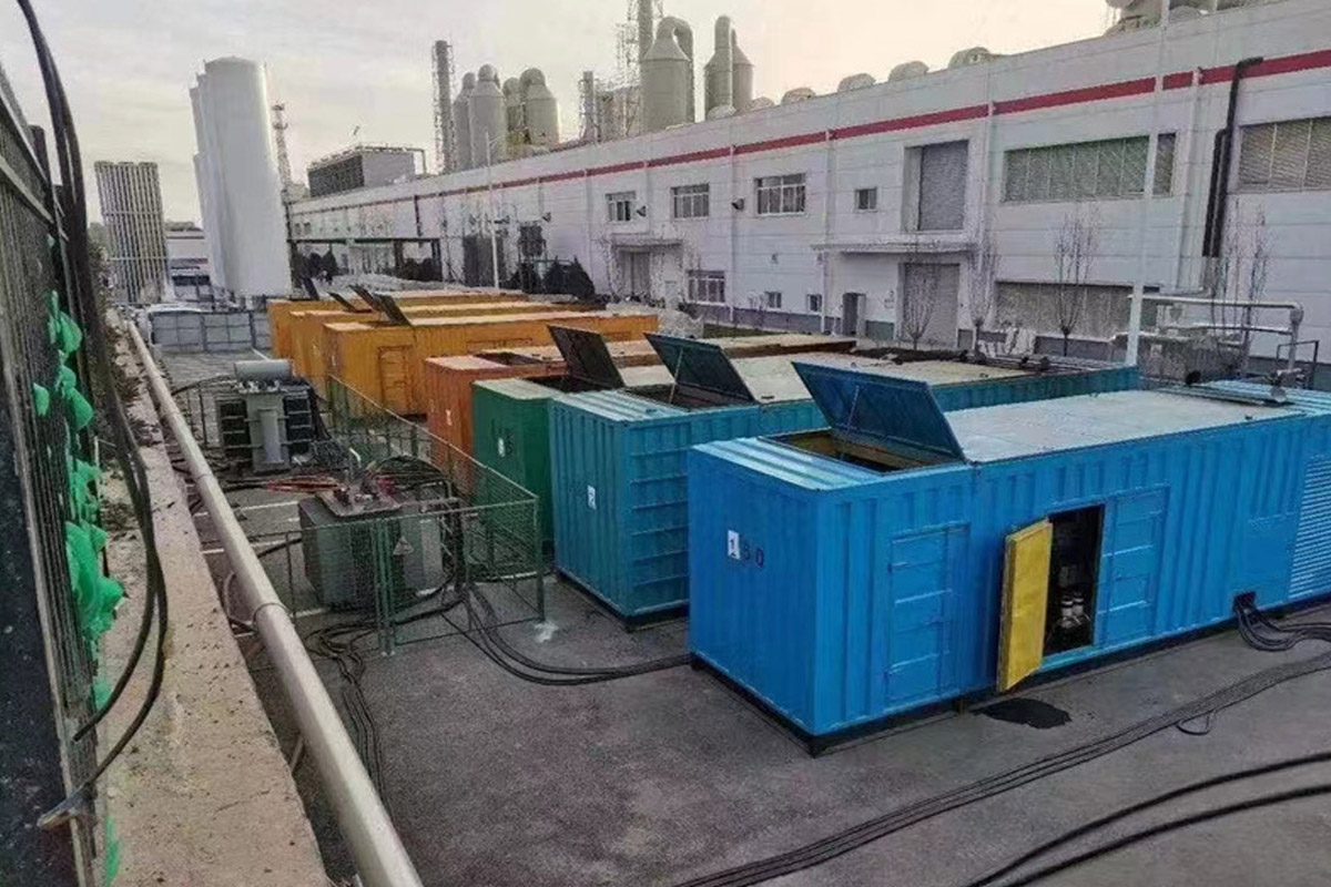 万冲镇发电机租赁施工现场